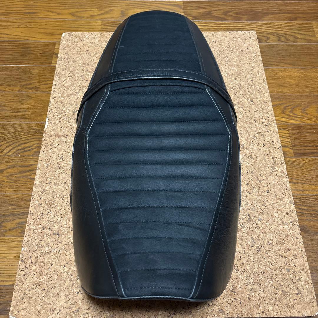 旧型xsr900用シート ルイモト製レザーシートカバー