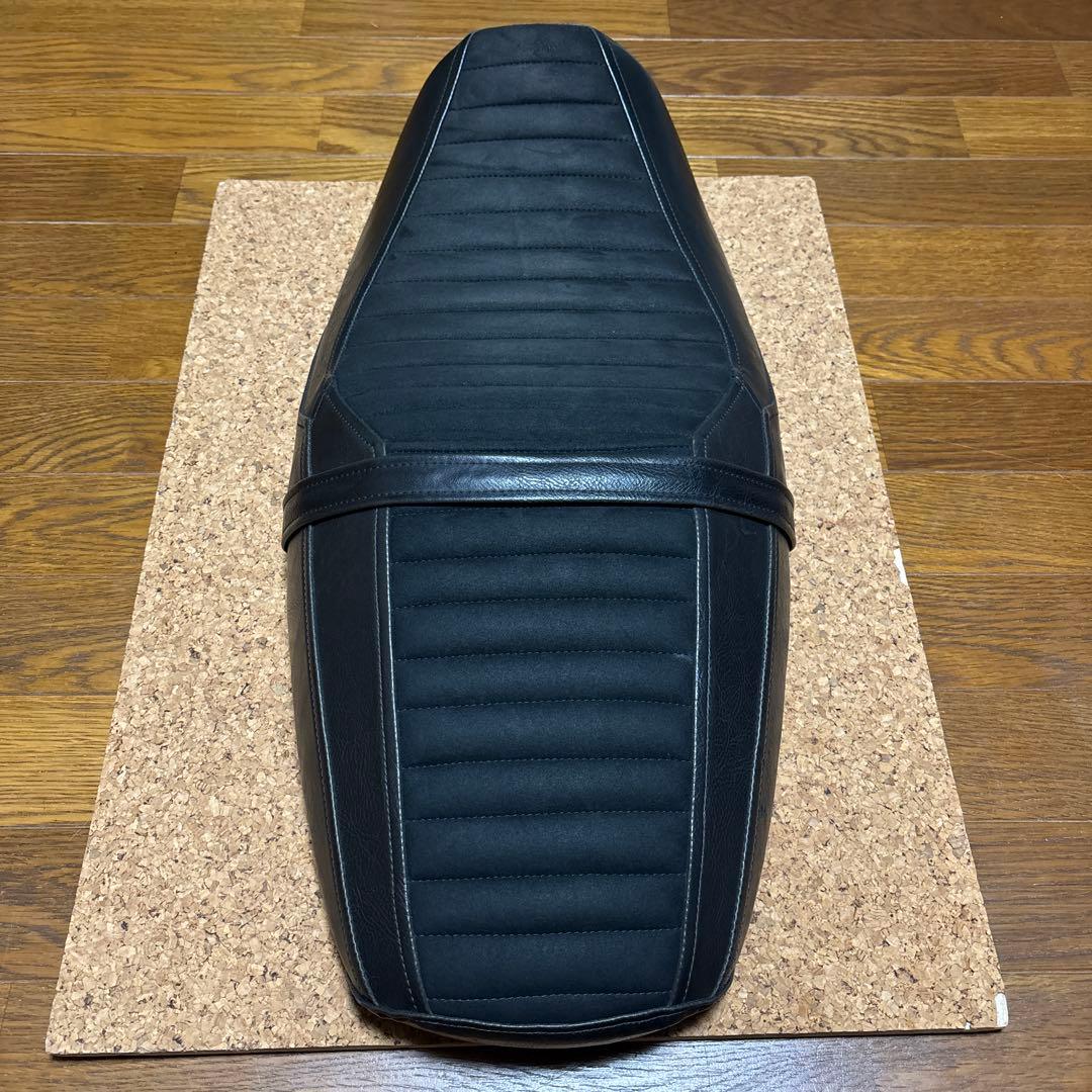 旧型xsr900用シート ルイモト製レザーシートカバー