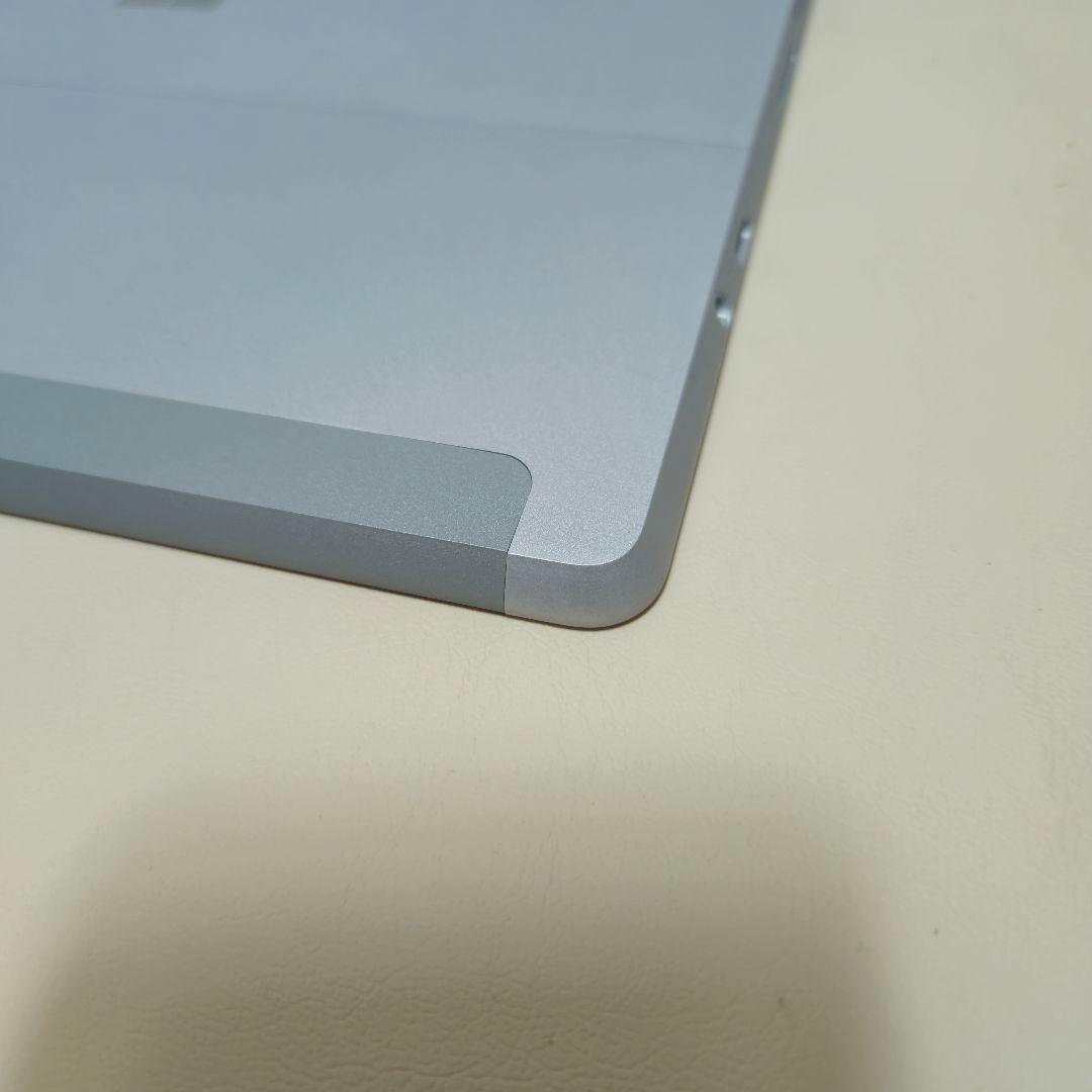 Surface Go2 STQ-00012（キーボード付）