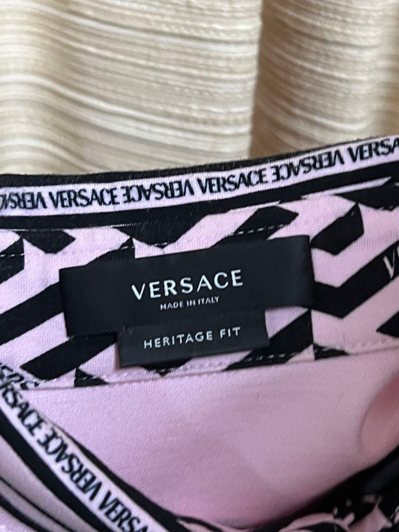 VERSACE ヴェルサーチ　長袖シャツ ピンク/黒