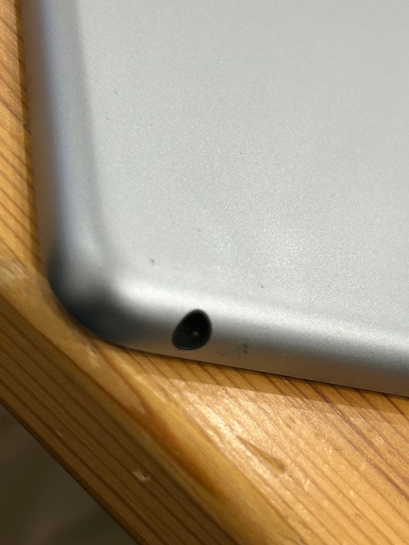 aPoro iPad 第6世代　32GB Wi-Fiモデル スペースグレイ