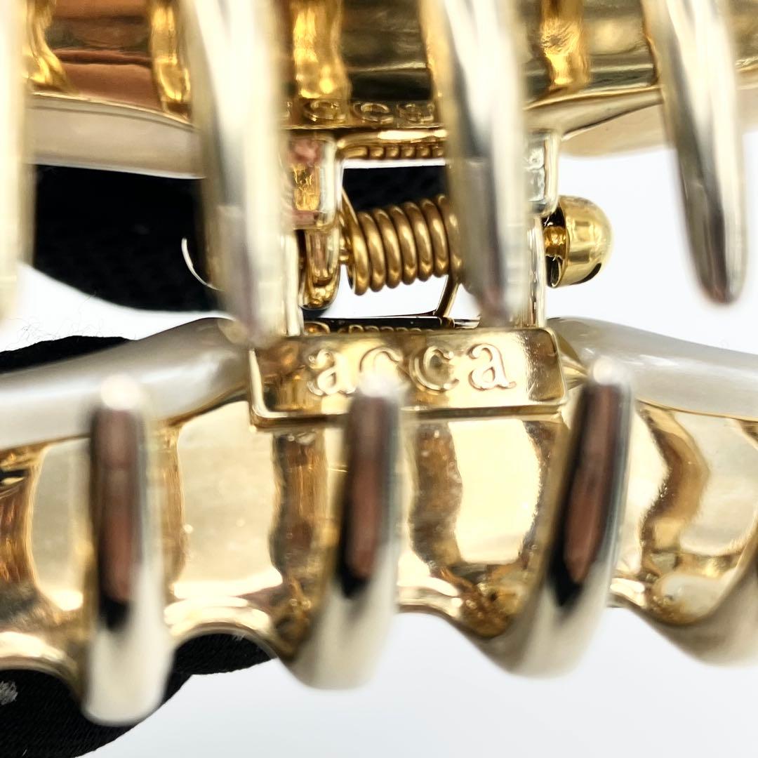 【極美品】ACCA　アッカ　ニューコラーナ　パールホワイト ヘアクリップ　M