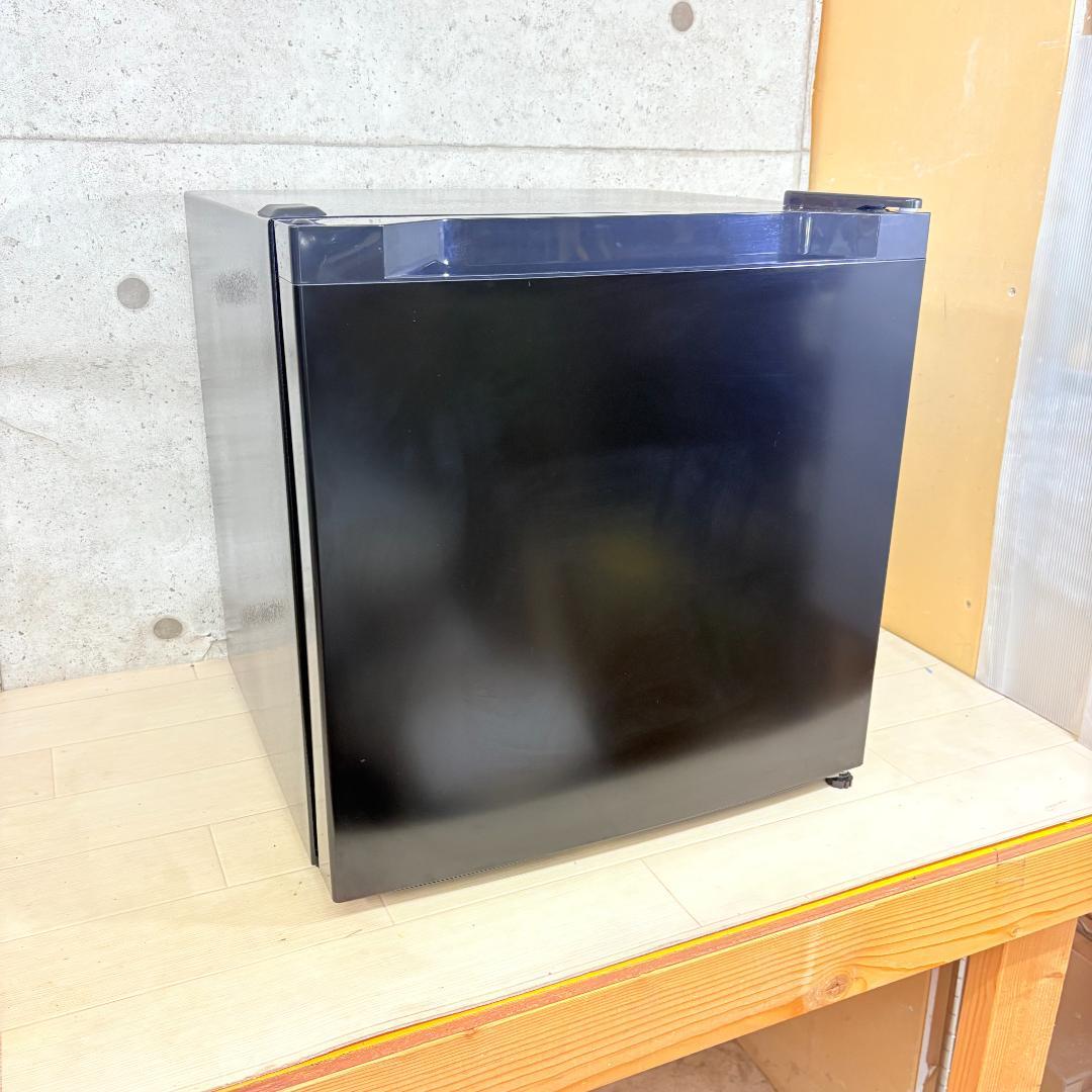 【美品】アイリスオーヤマ ミニ冷凍庫 PF-A31FD 2023年製 ブラック