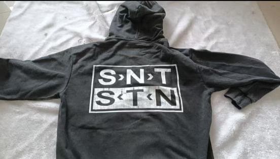 SAINTMICHAELセントマイケル新品Mサイズメンズパーカー