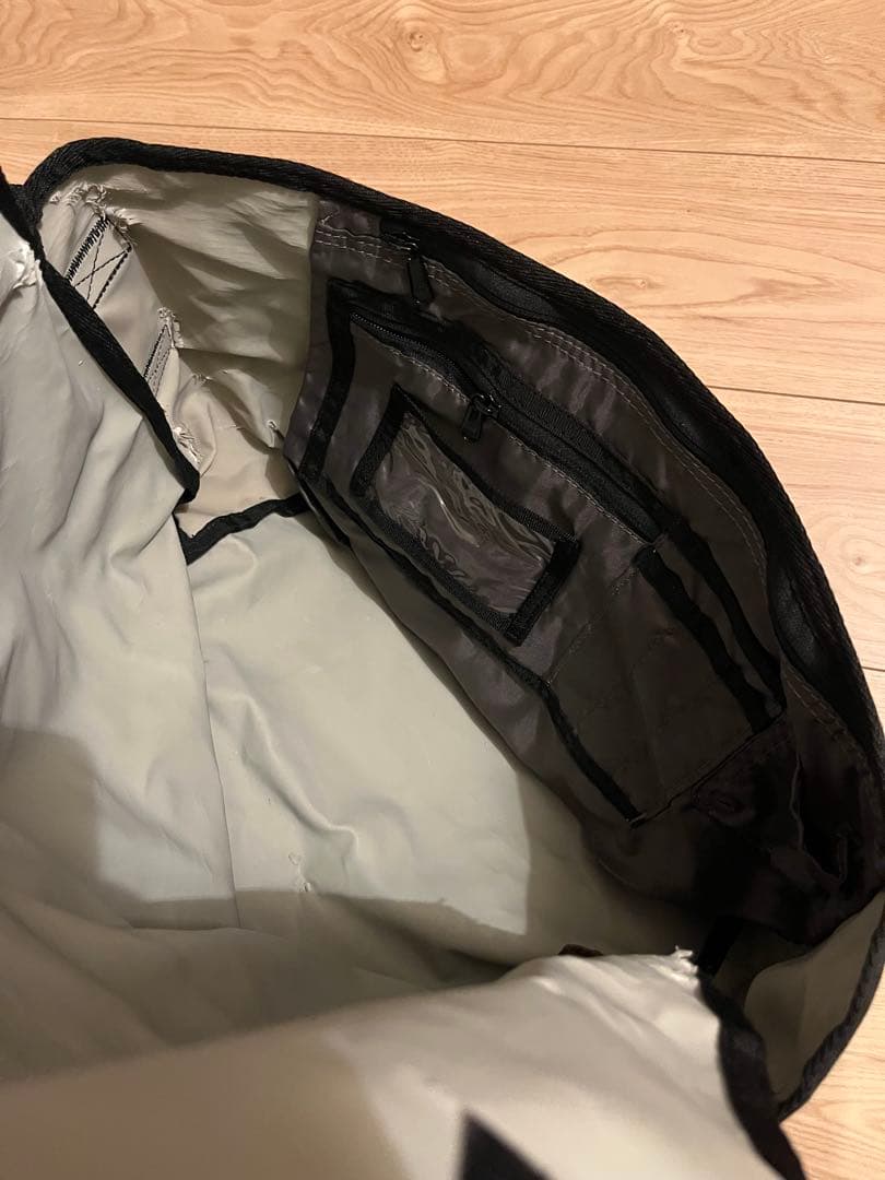 Timbuk2 メッセンジャーバッグ 緑・赤・灰色 Mサイズ