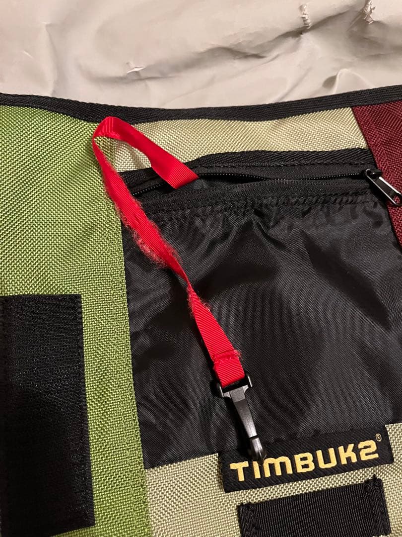 Timbuk2 メッセンジャーバッグ 緑・赤・灰色 Mサイズ