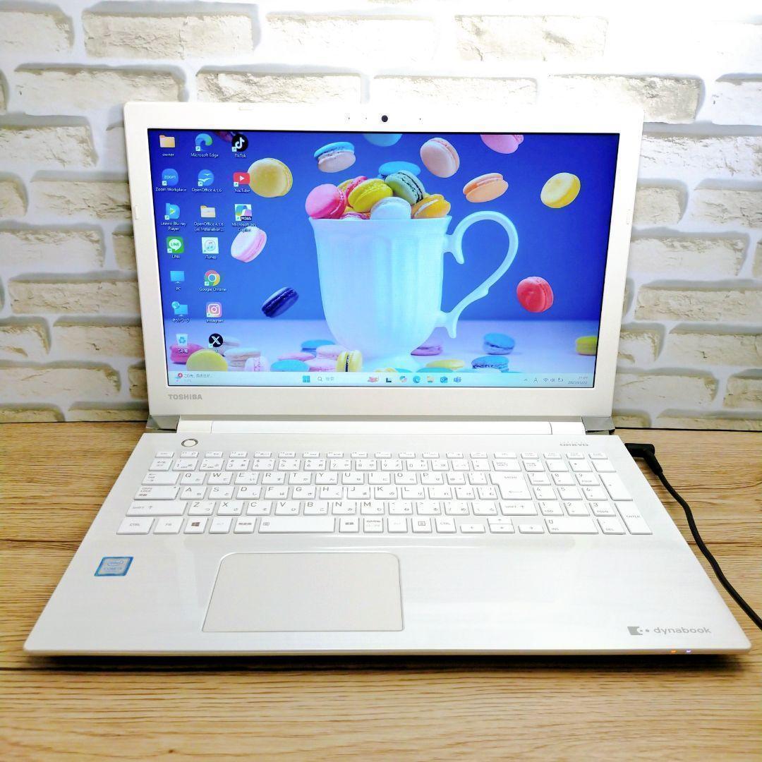 サクサク動作！Windows11✨️新品SSD♥薄型ノートパソコン✨マウス付き