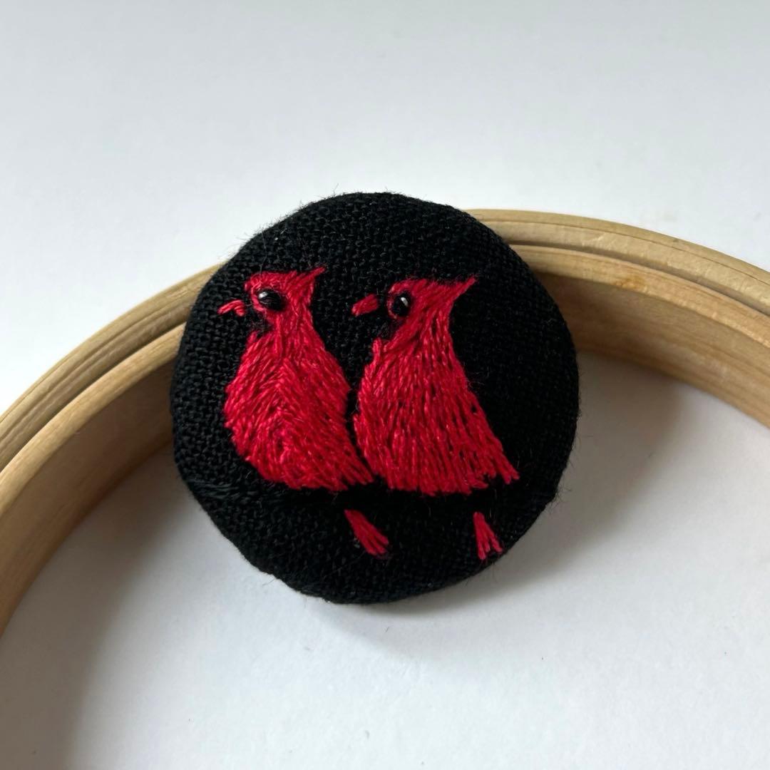 ハンドメイド刺繍ブローチ　bulaunbulaun様ご確認ページです。