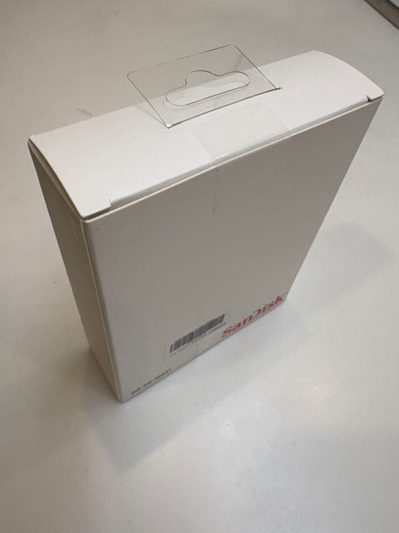 【新品未開封】SanDisk SSD 2TB SDSSDE30 国内正規品