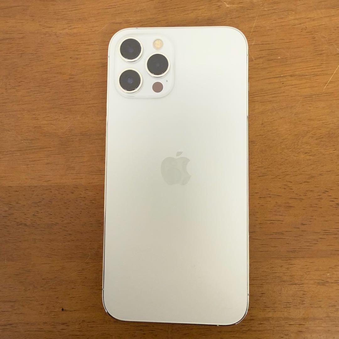 ● 美品 iPhone 12 Pro Max シルバー 256GB
