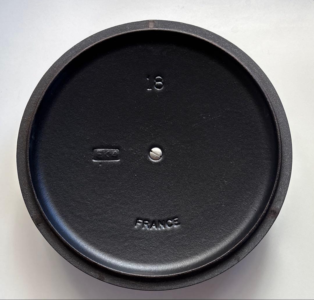 【美品】ルクルーゼ マルミット 両手鍋 18cm マットブラック