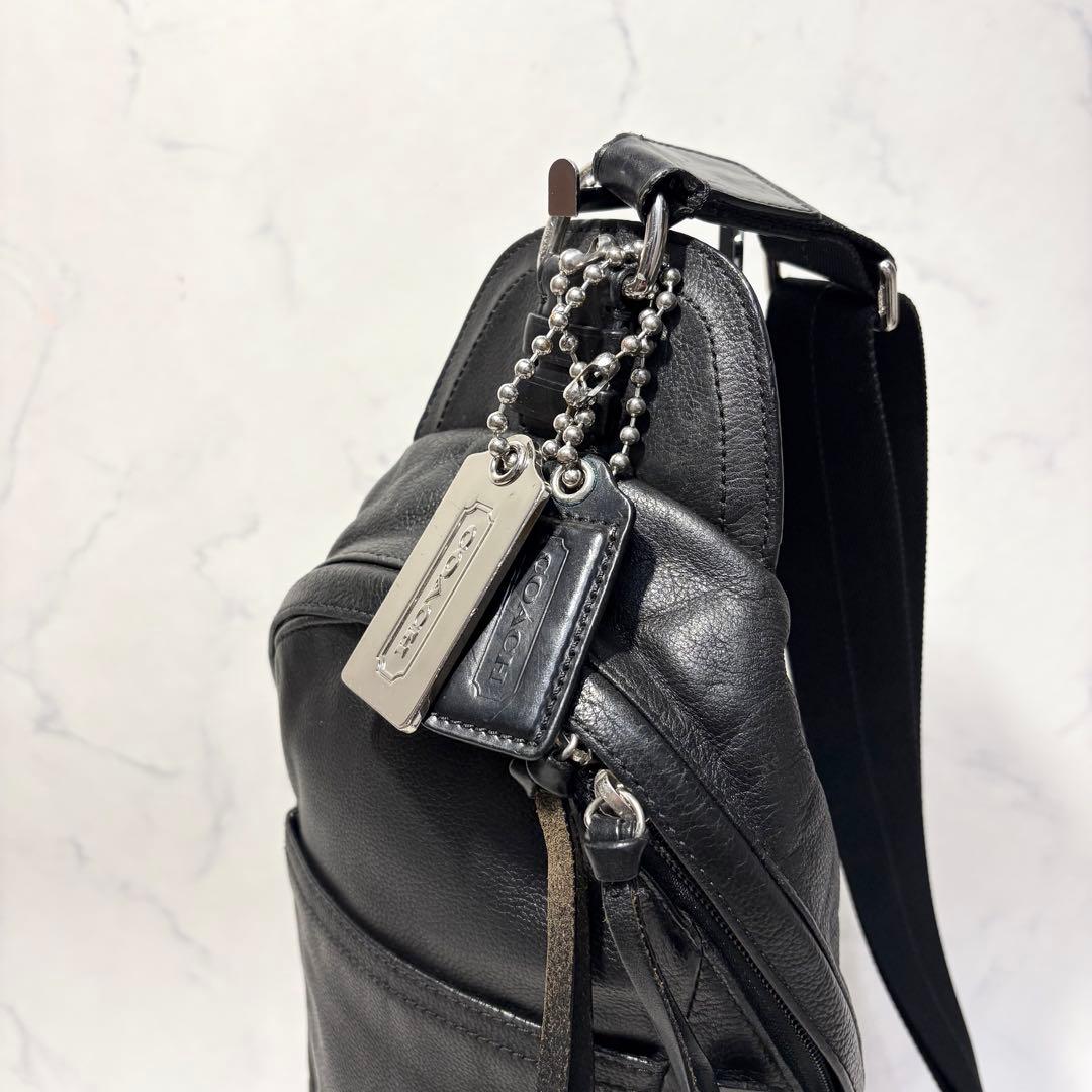 【極美品】COACH コーチ　ボディバッグ　レザー　ブラック　縦型