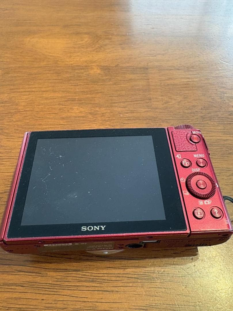 アラです。SONYサイバーショットDSC-WX500