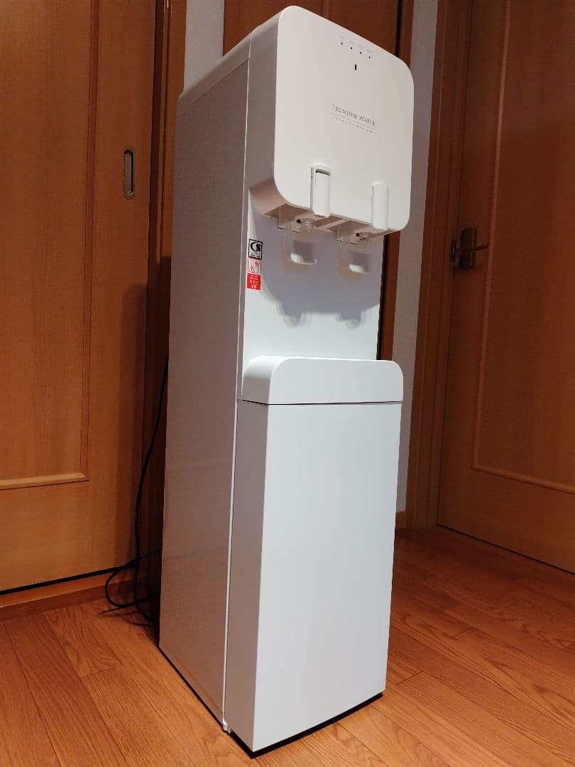 プレミアムウォーター ウォーターサーバー famfit ホワイト ファムフィット
