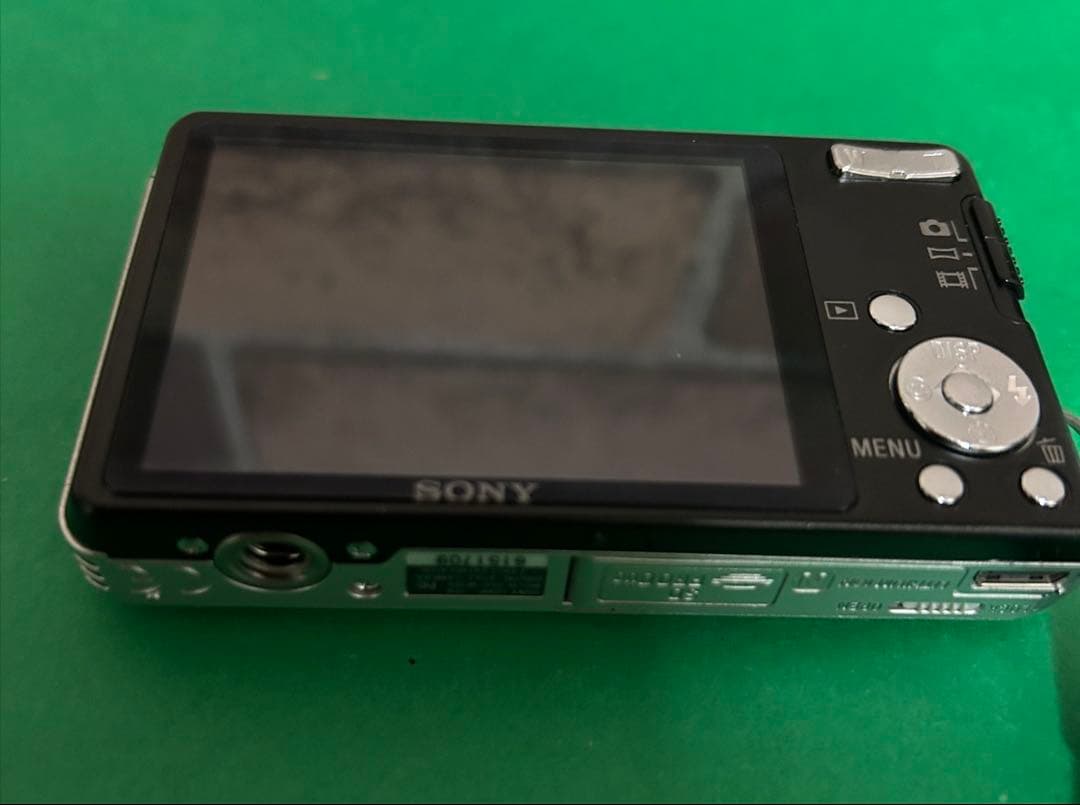 少し懐かしい画質で撮れる。SONY Cyber-shot デジタルカメラ