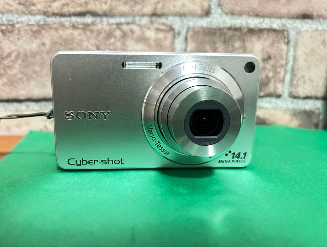 少し懐かしい画質で撮れる。SONY Cyber-shot デジタルカメラ