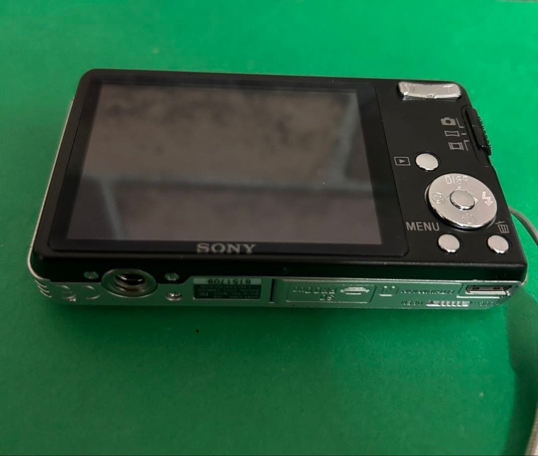 少し懐かしい画質で撮れる。SONY Cyber-shot デジタルカメラ