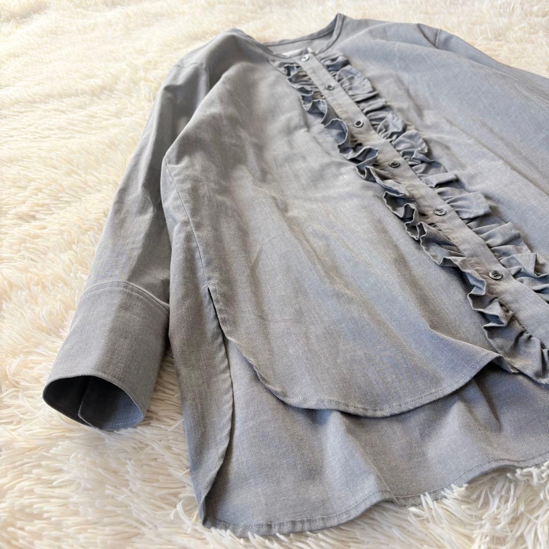 オーガ　フリルシャツ　ノーカラー　ラウンドヘム　サイドスリット　グレー　Fサイズ