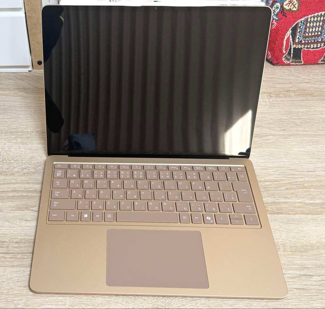 Microsoft Surface Laptop 13.8 第7世代