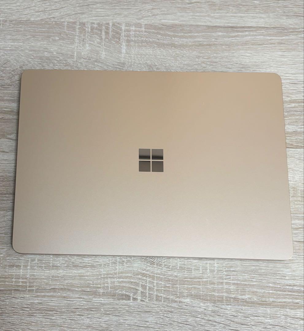 Microsoft Surface Laptop 13.8 第7世代