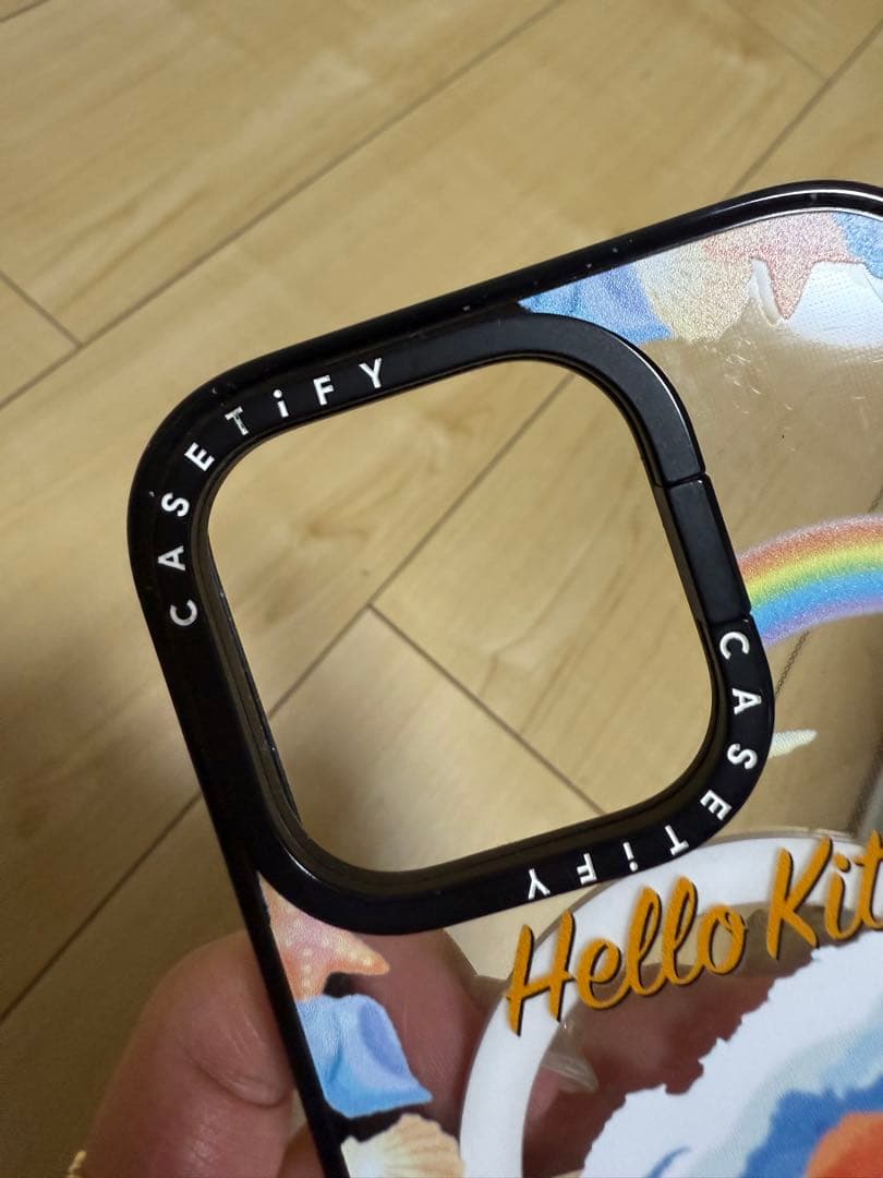 CASETIFY 16proサンリオ日焼けキティー