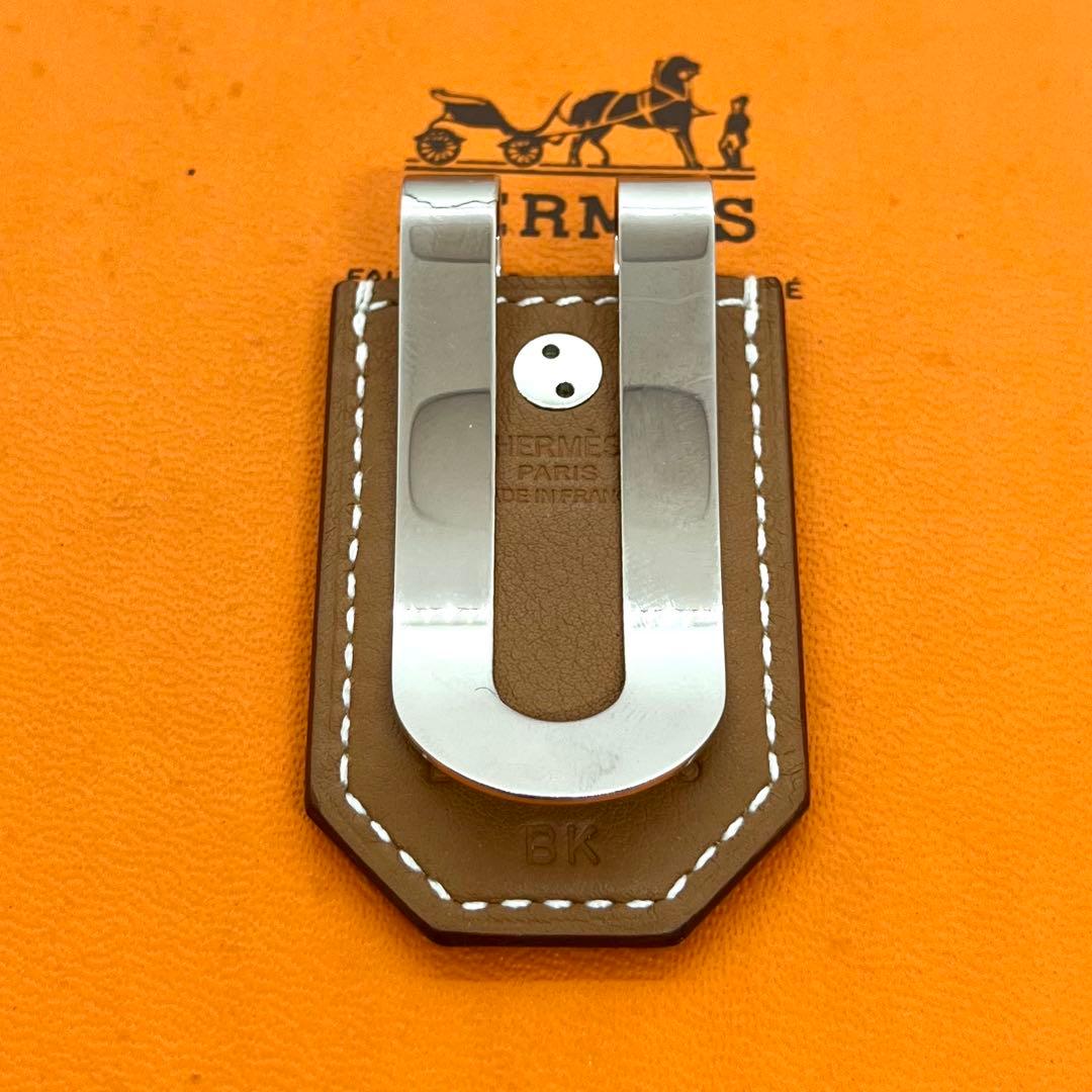 入手困難/極美品✨エルメス マネークリップ ゴールドカラー レザー 金具 ロゴ