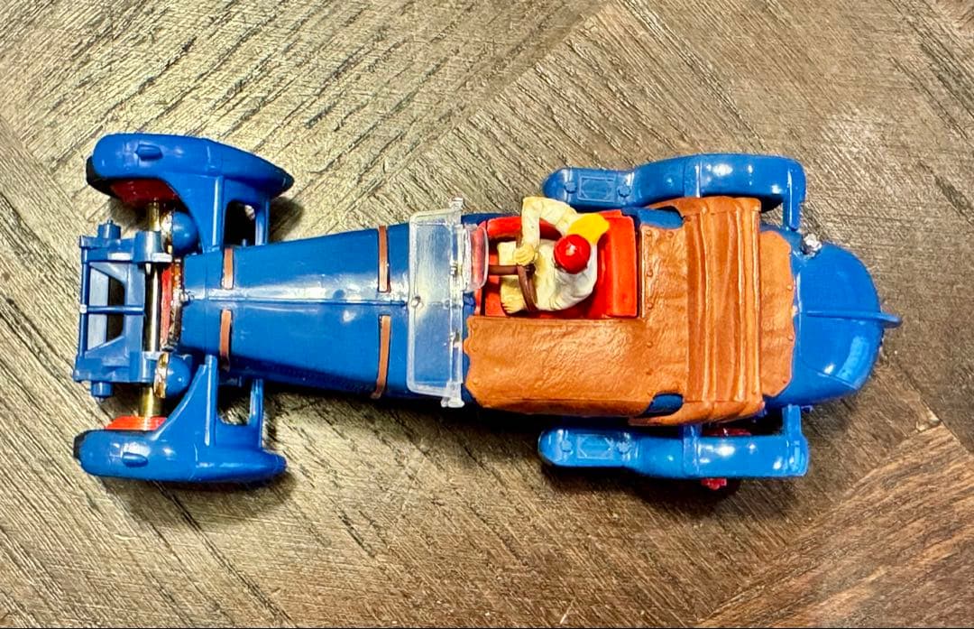 t*0様 scalextricスケーレックスC65アルファロメオ 1933 スロ