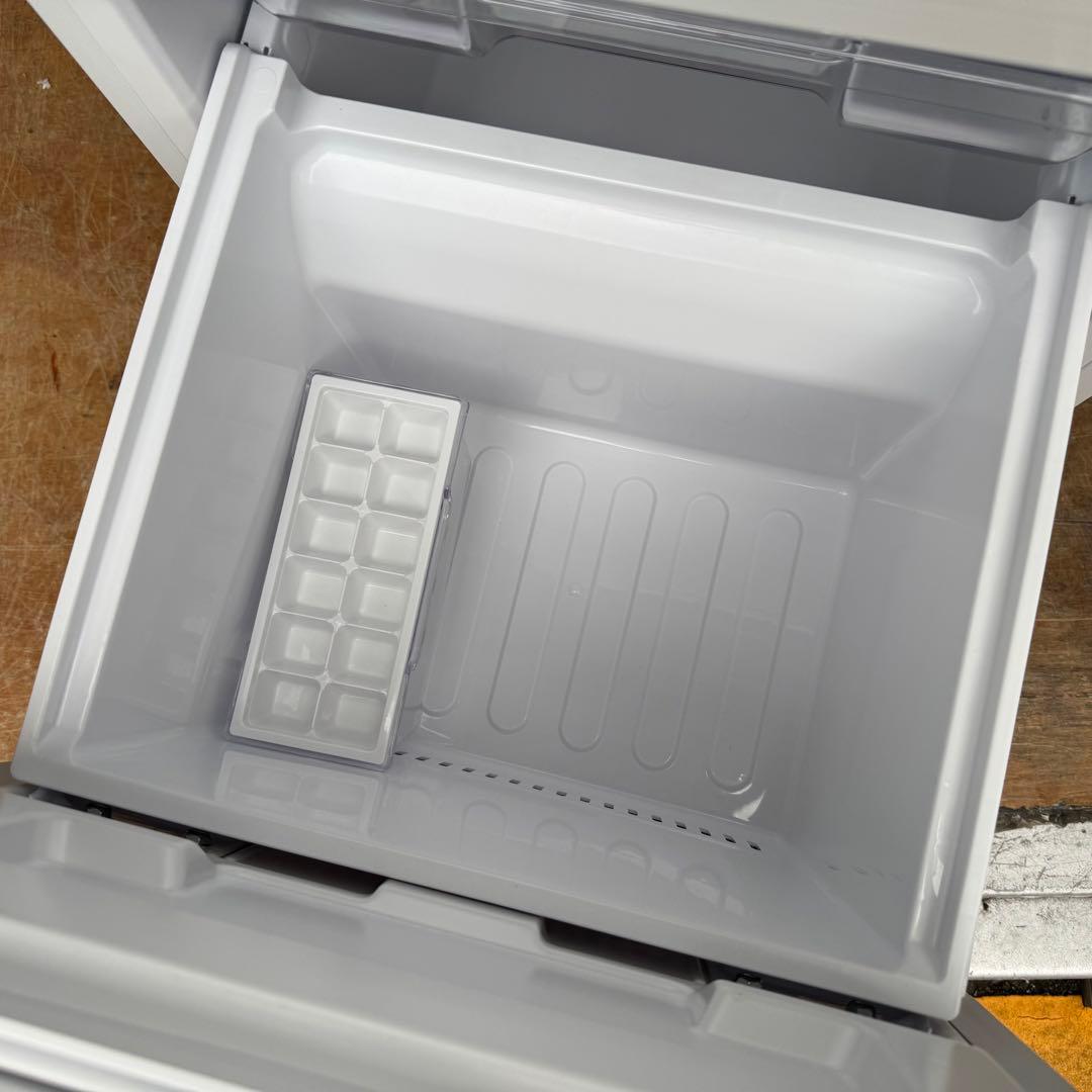 C7708★2021年製美品★シャープ　冷蔵庫　右.左開き　ホワイト　一人暮らし