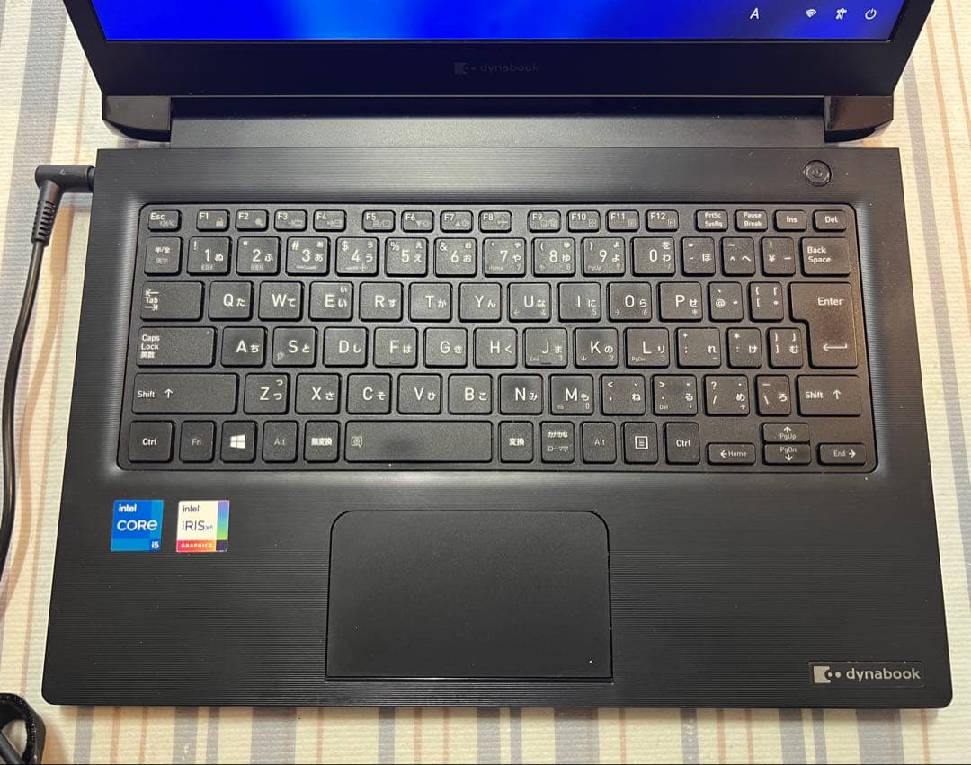 第11世代 Core i5 東芝 dynabook S73/HU 軽量