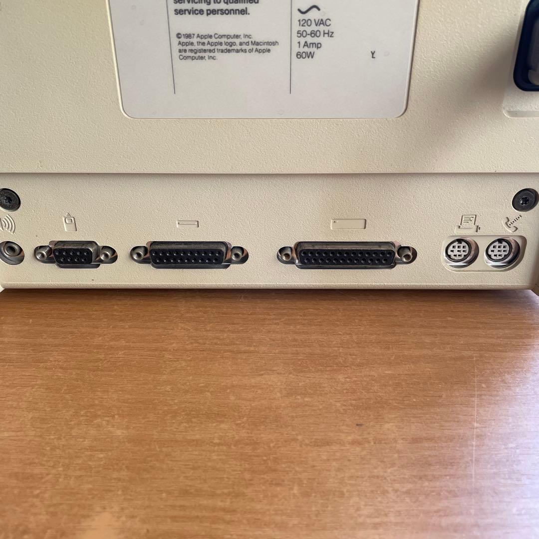 Macintosh Plus 2MB、システムソフト・ゲームソフト付