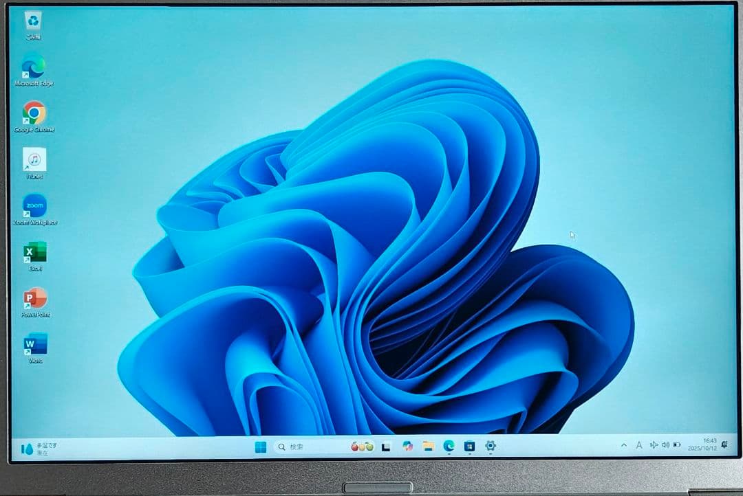 F-46/第8世代クアッドコアi5-8250U/SSD256/8GB/カメラ