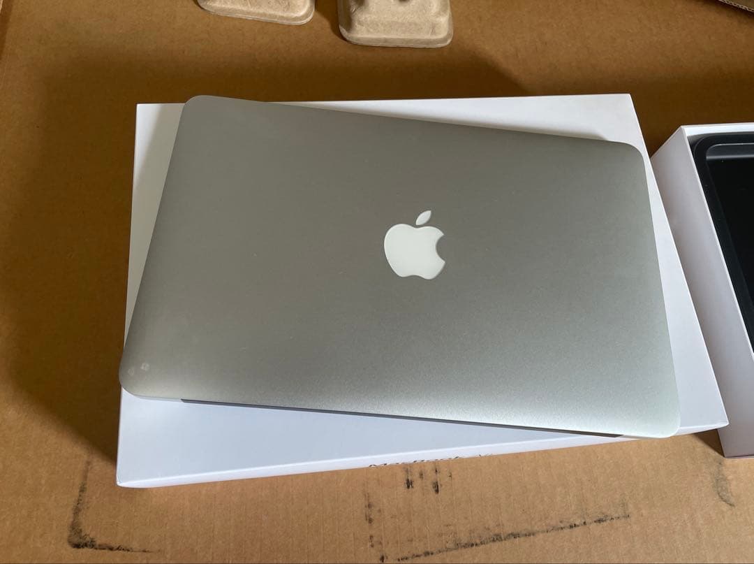 MacBook Air 2012 11インチ