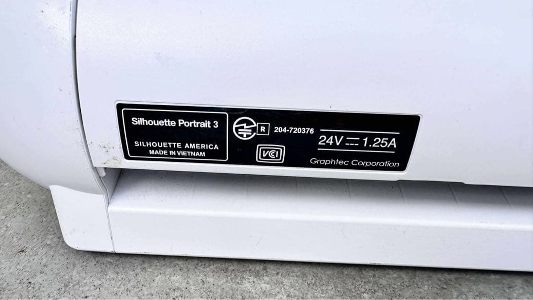 小型　カッティングマシン　シルエットポートレート3