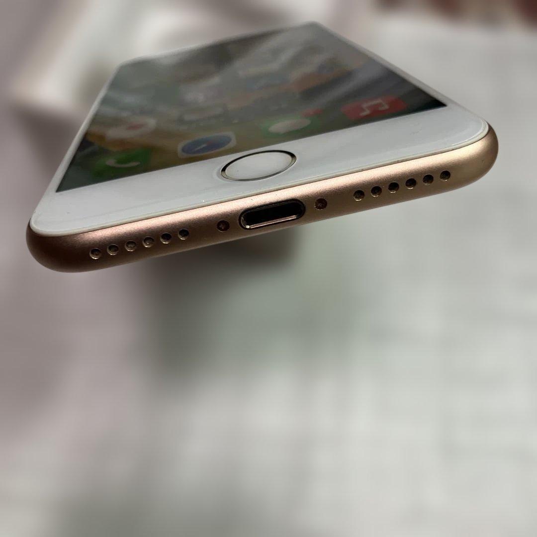Apple iPhone 8 ゴールド MQ7A2J/A