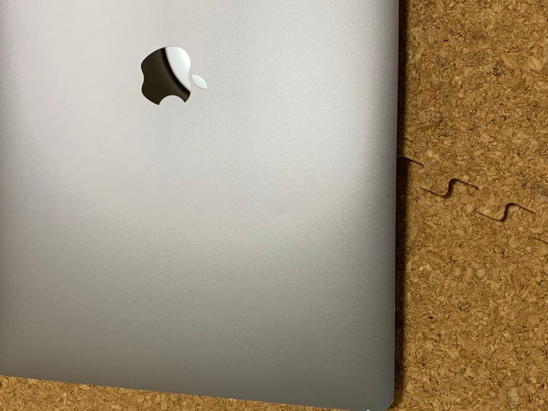 MacBook本体 MacBook pro 2019 16in/ i9 / 64GB / 2TB