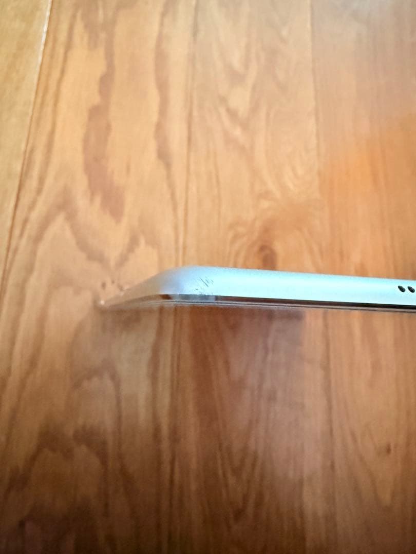 超美品☆iPad Air2 Wi-Fi+Cellular simフリー　32GB