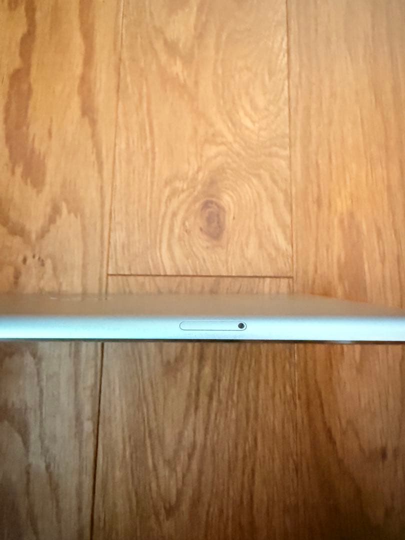 超美品☆iPad Air2 Wi-Fi+Cellular simフリー　32GB