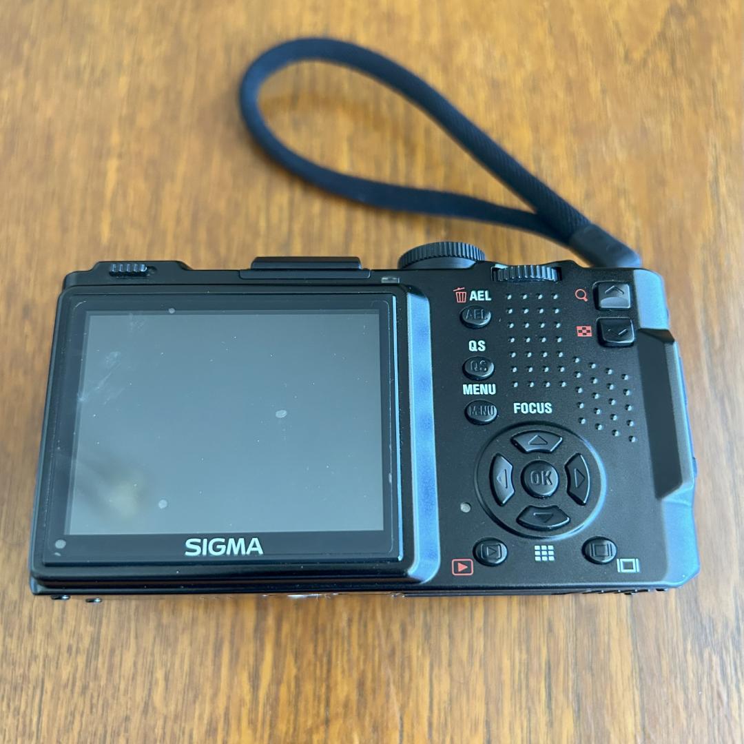 SIGMA DP2x バッテリー3個付き　元箱有り