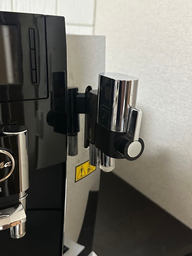 JURA コーヒーマシン E8