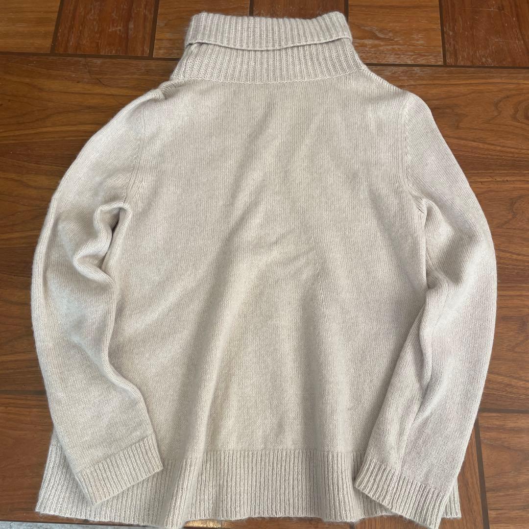 Peserico アイボリー タートルネックニット