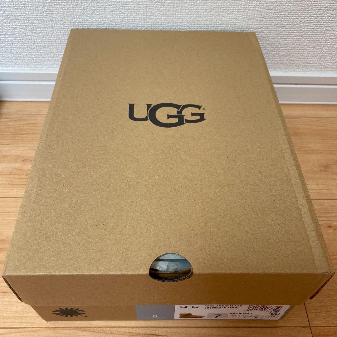 UGG アグ ムートンブーツ　ugg アグ Classic Mini II