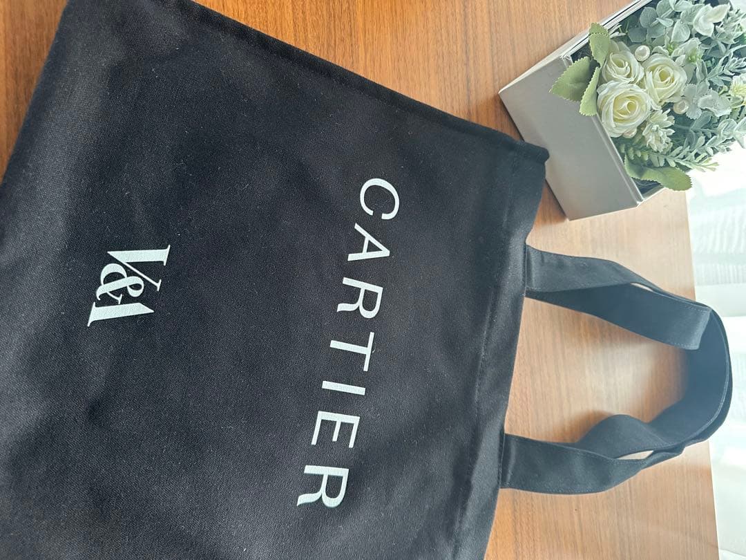 新品美品★カルティエV&A★ビジュートートバッグ