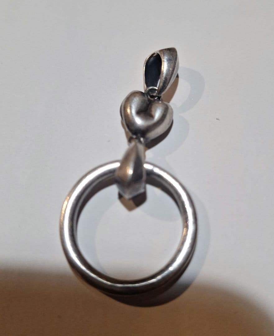 クロムハーツ ループハートチャーム