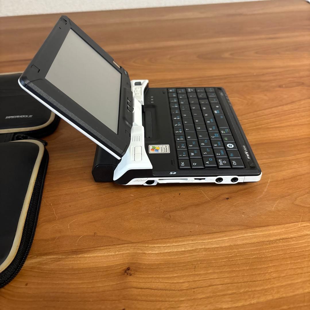 【現状品】FUJITSU FMV-U8240 UMPC