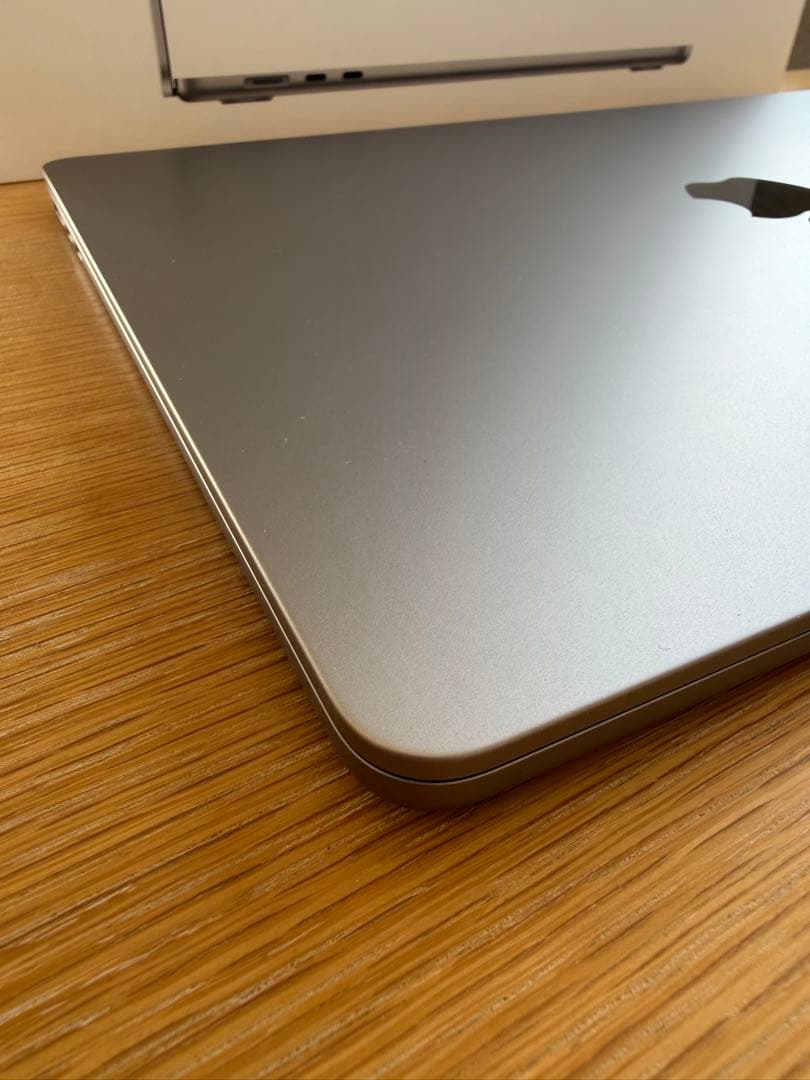 MacBook Air 16GB 15インチM2チップ【USキーボード】70W