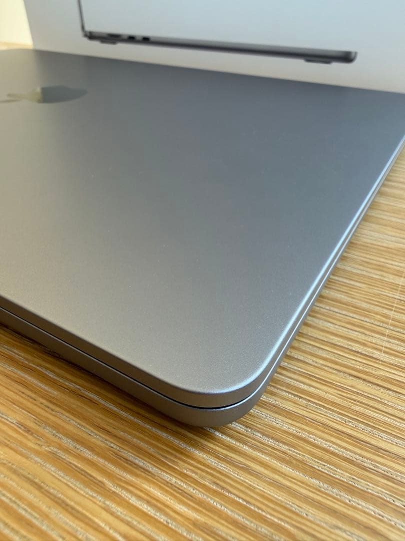 MacBook Air 16GB 15インチM2チップ【USキーボード】70W