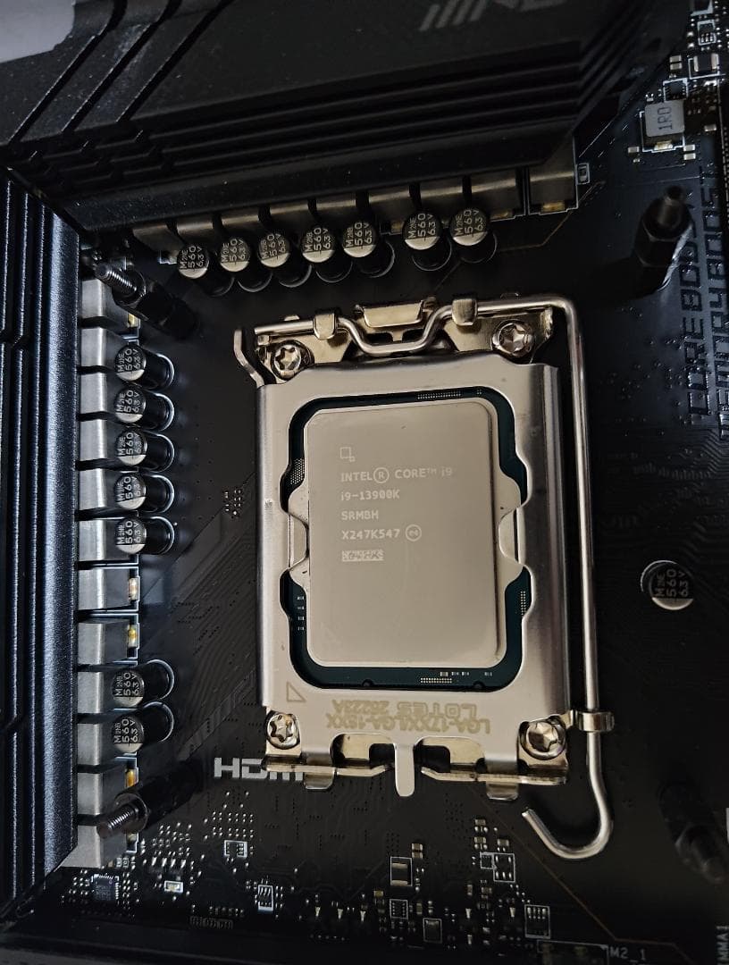 CPU Core i9 13900K + MPG Z790 CARBON WIFI