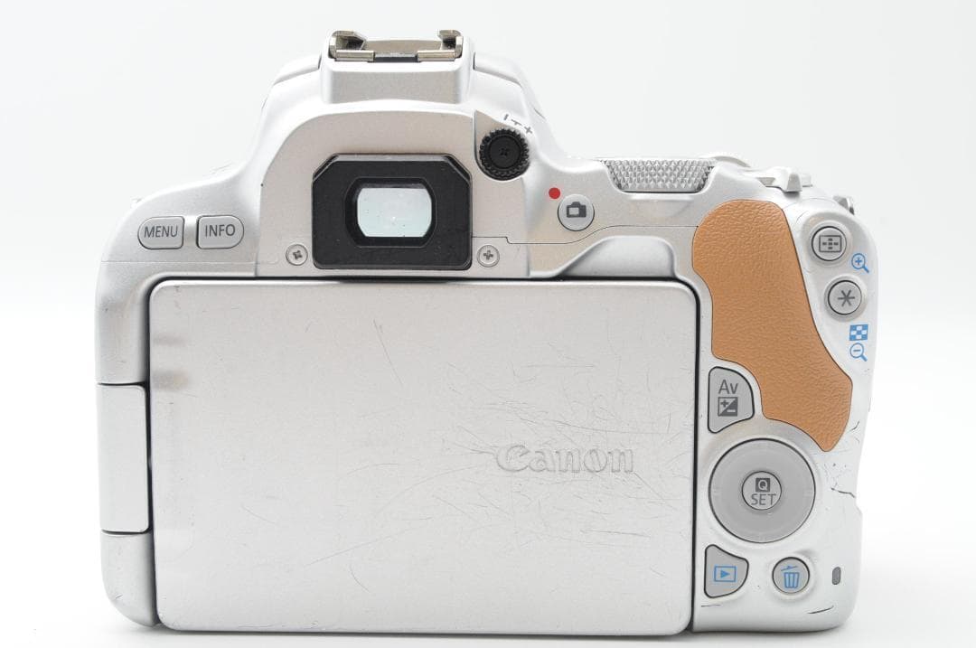 ☆新品クラス⑥☆大SALE☆ Canon EOS Kiss x9 ダブルレンズ