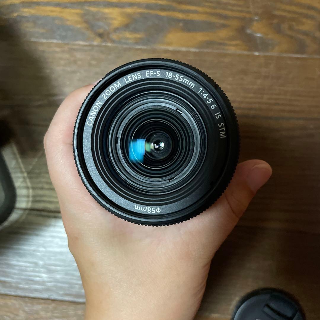 美品Canon EOS Kiss X10 デジタル一眼レフカメラ