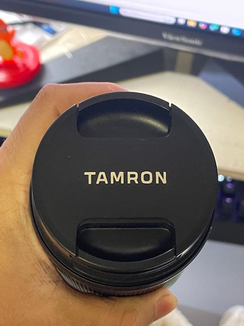 タムロン 70-300mm F/4.5-6.3 Di III RXD